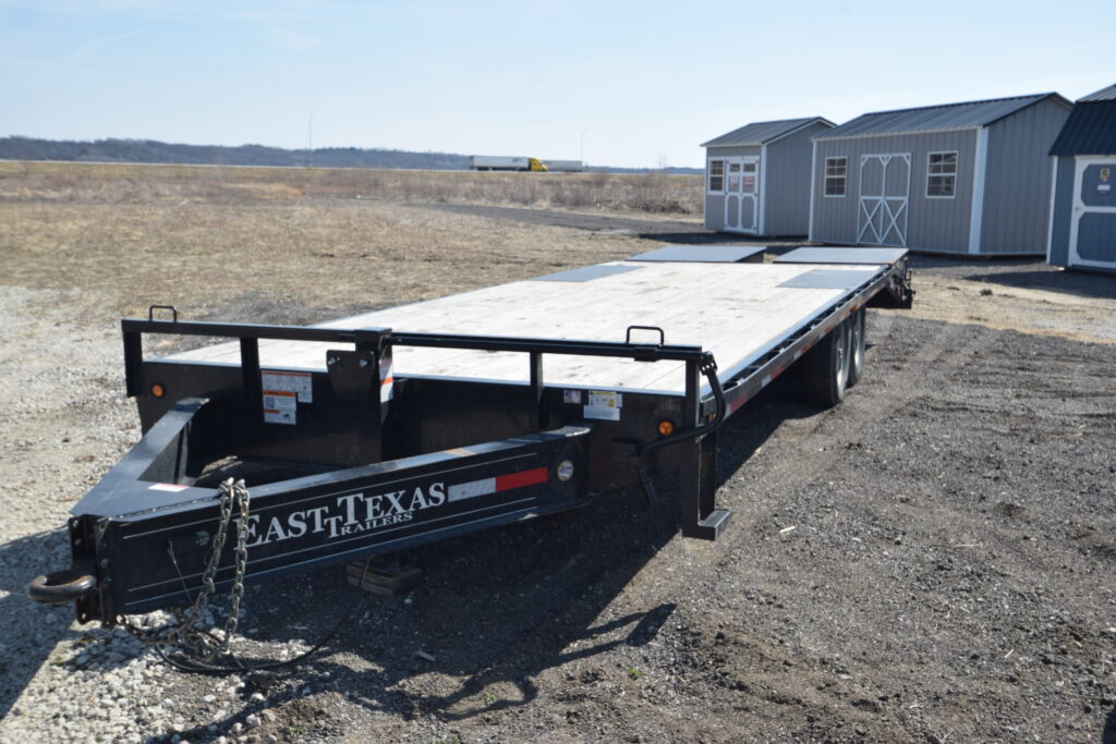 25' Bumper Pull Equipment Trailer